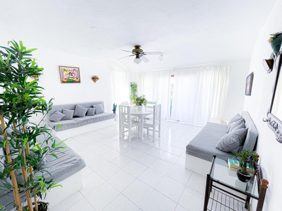 פונטה קאנה Villas & Apartments Vacation Hotel Rentals Long Term Bavaro Los Corales מראה חיצוני תמונה
